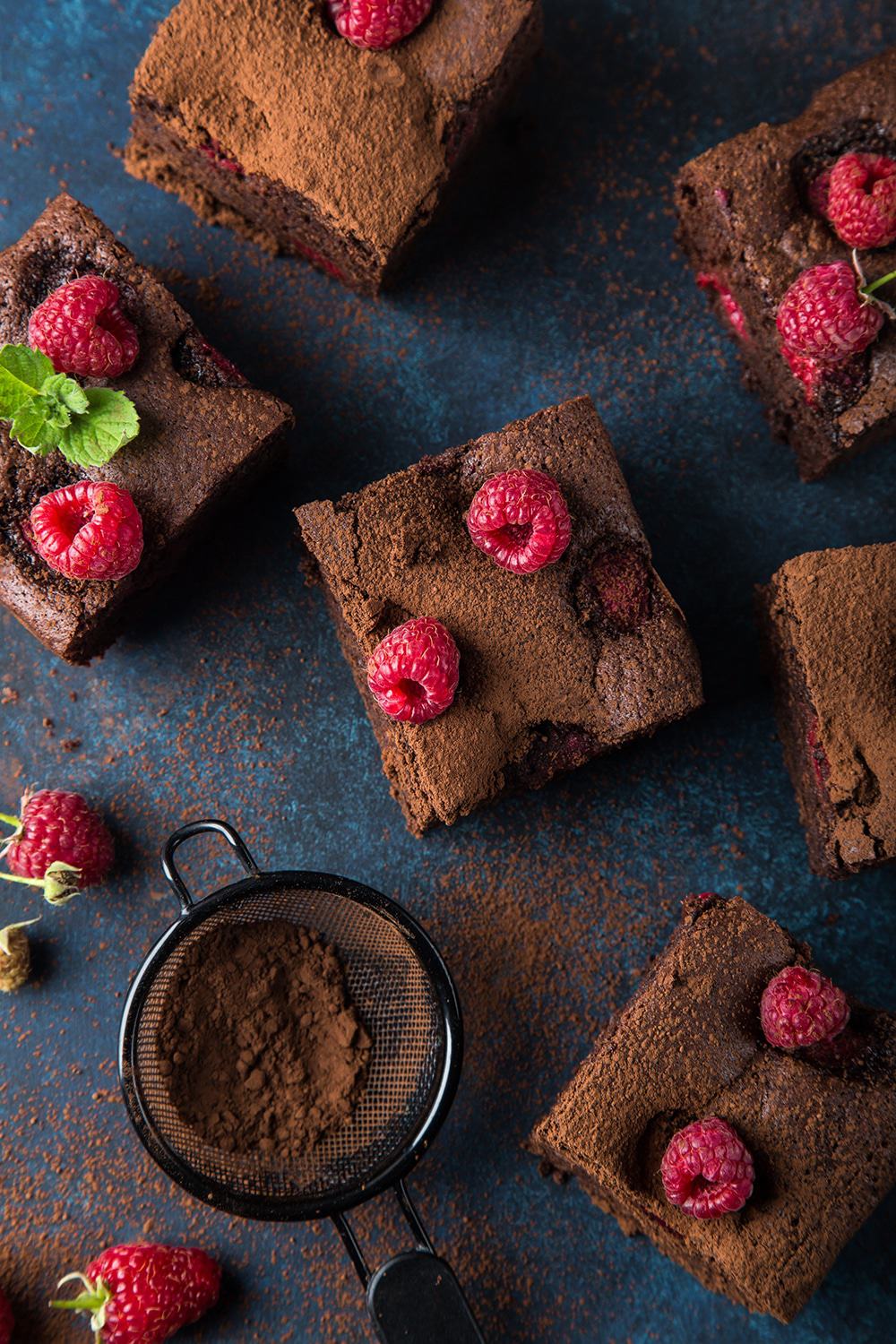 Gooey Chocolate and Raspberry Brownies | Cooking Clue