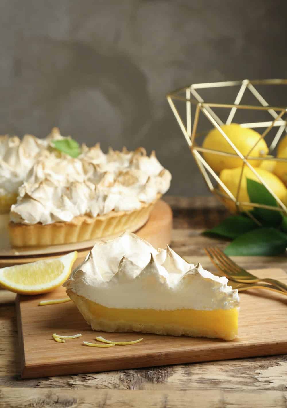 Mesmerising Lemon Meringue Pie | Cooking Clue | The Eater's Manifesto
